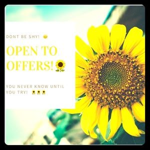 🌻🌻Open to offers!  🌻🌻